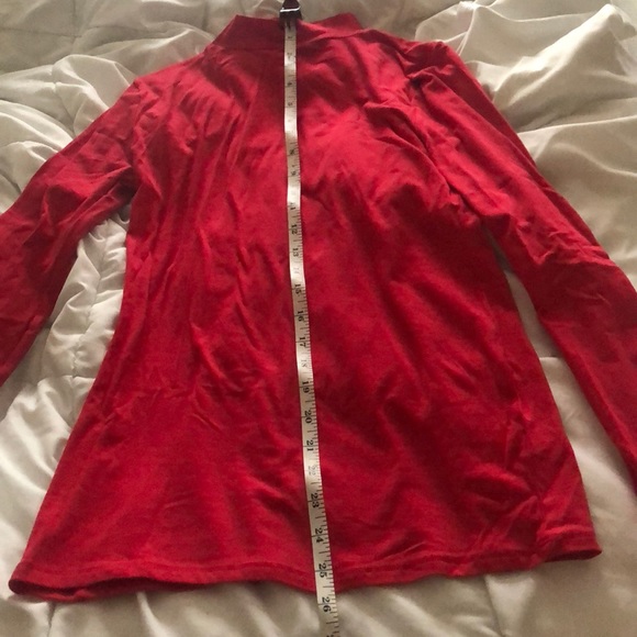 Red turtleneck Size M - Picture 3 of 3